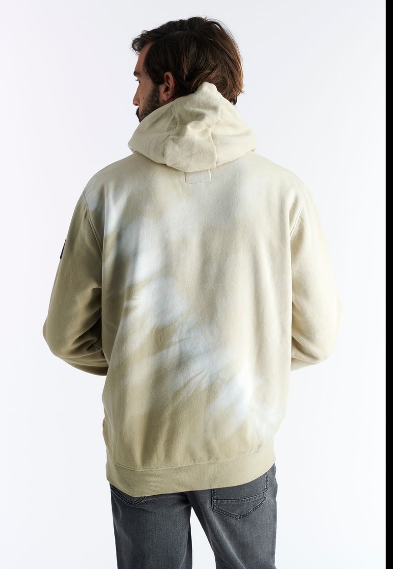 label-3